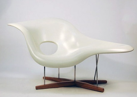Eames Style La Chaise
